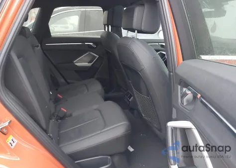 2020 Audi Q3 Premium 45 Tfsi Quattro Tiptronic z USA, uszkodzony, nr VIN WA1AECF38L1074865